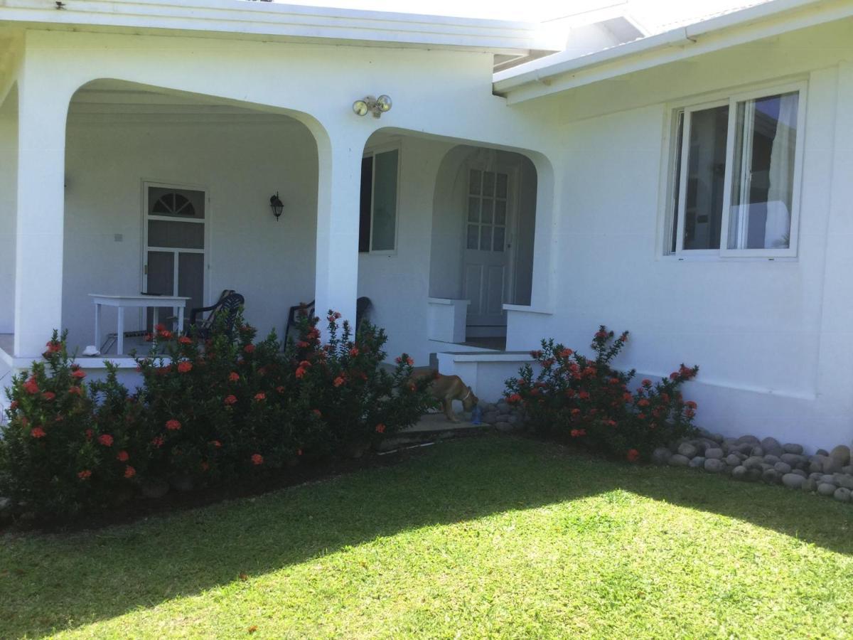 Romantic Cottage Sauteurs Exterior photo